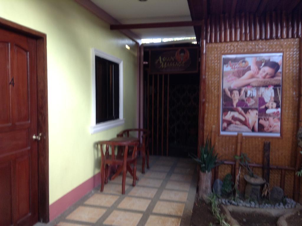 Tia Mers Guest House Puerto Princesa Exterior photo