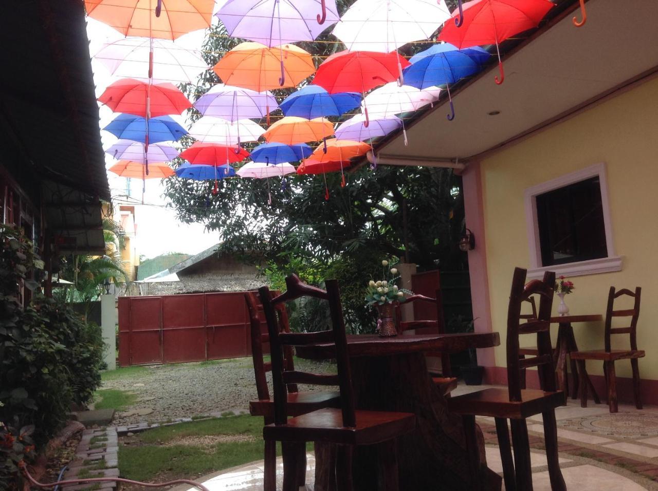 Tia Mers Guest House Puerto Princesa Exterior photo